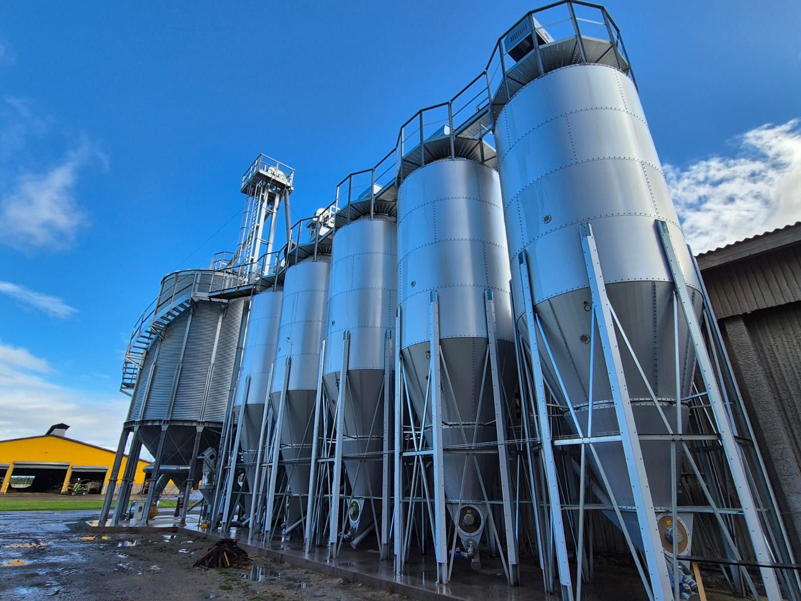 MAFA sööda- ja viljapunker Haeskas